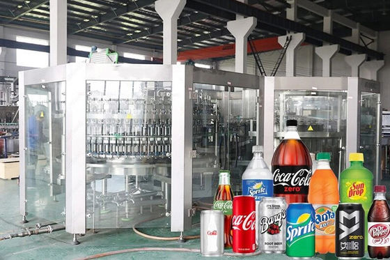 Китай 5000 бутылок/час автоматизированная разливая по бутылкам машина поставщик